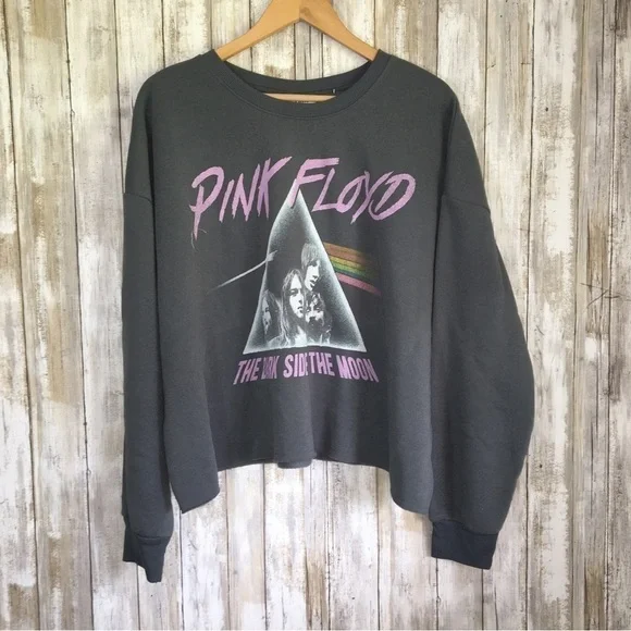 NWT Pink Floyd Dark Side Grey Crop Sweatshirt - Picture 1 of 4